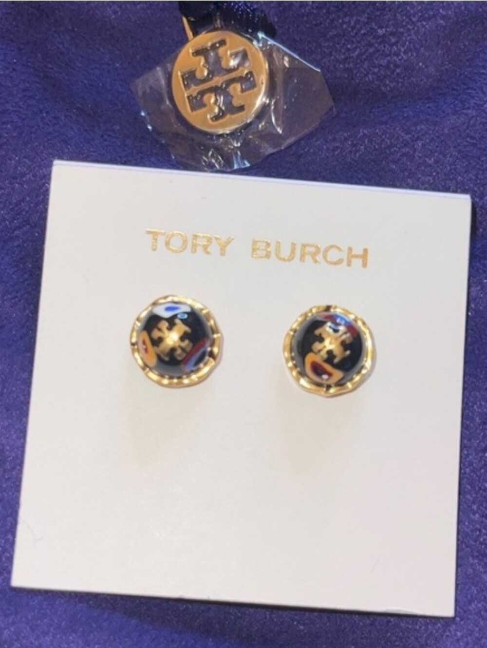 NWT Tory Burch Roxanne Circle Stud Earrings in Navy enamel with gold-tone logo - Picture 3 of 4